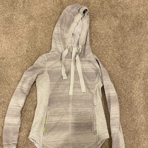 lululemon athletica Tops - Lululemon Post Sweat Pullover Size 8